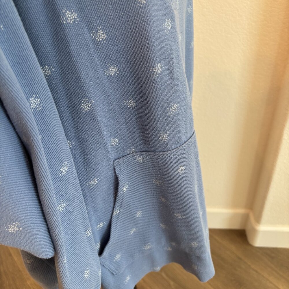 Aerie blue quarter zip sweatshirt. Size large - Picture 2 of 6